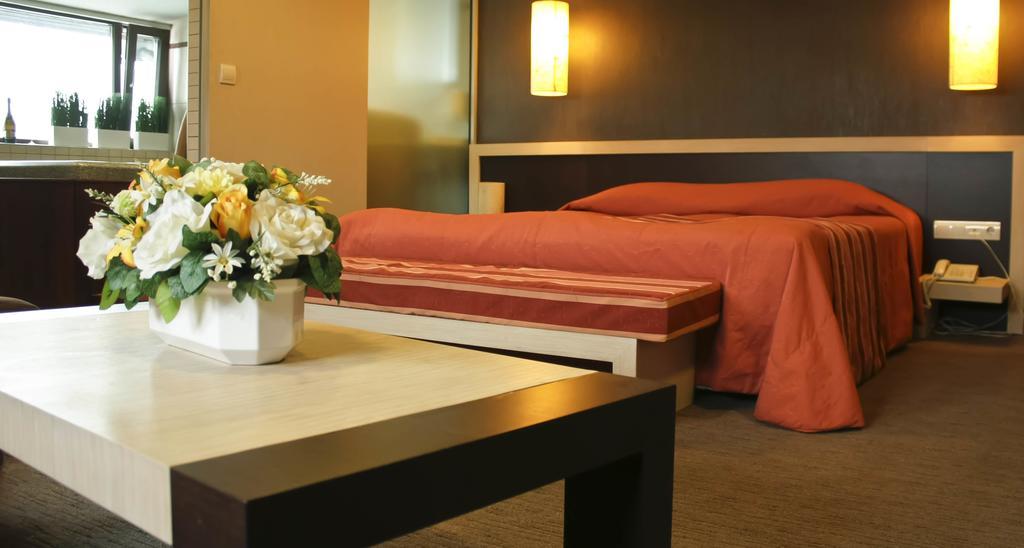 Edi Hotel صوفيا الغرفة الصورة